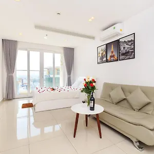 Sky Center Near Airport Ho Chi Minh City